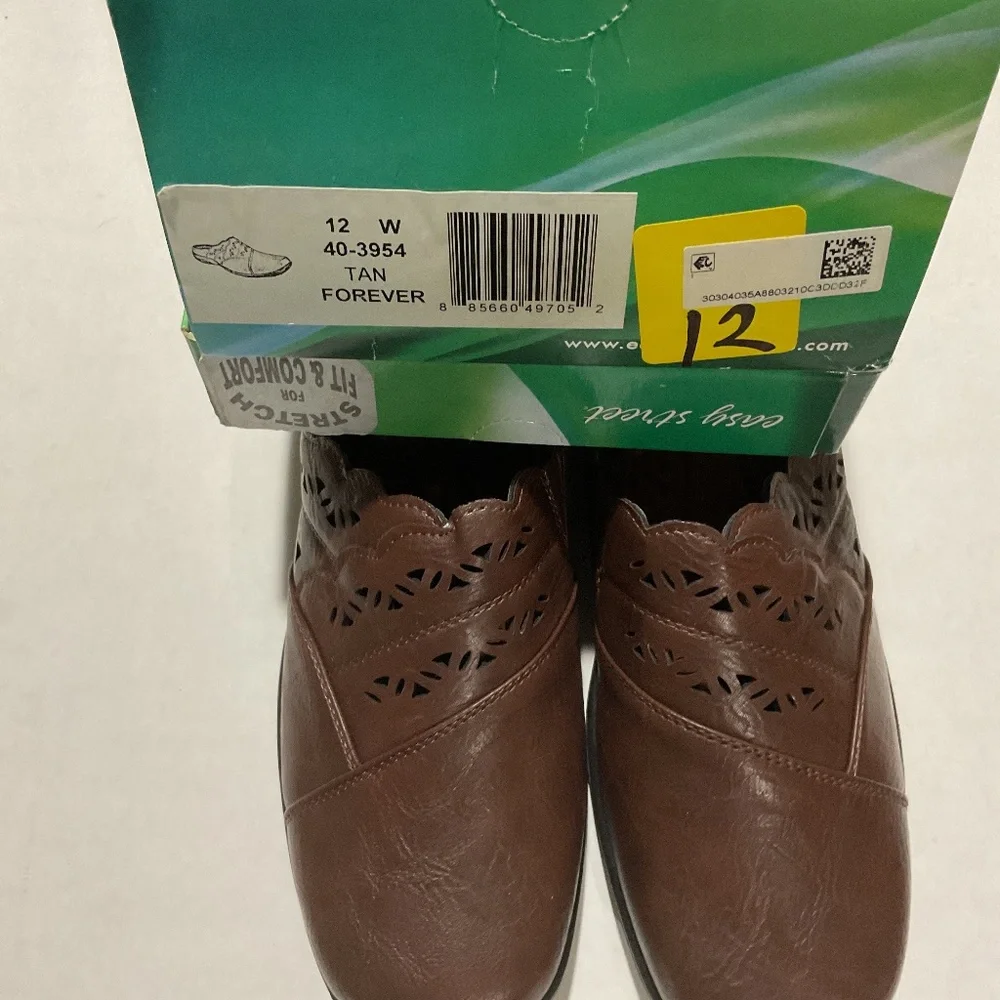 Easy Street Forever Tan Comfort Stretch Clogs Women’s 12W - Picture 7 of 7